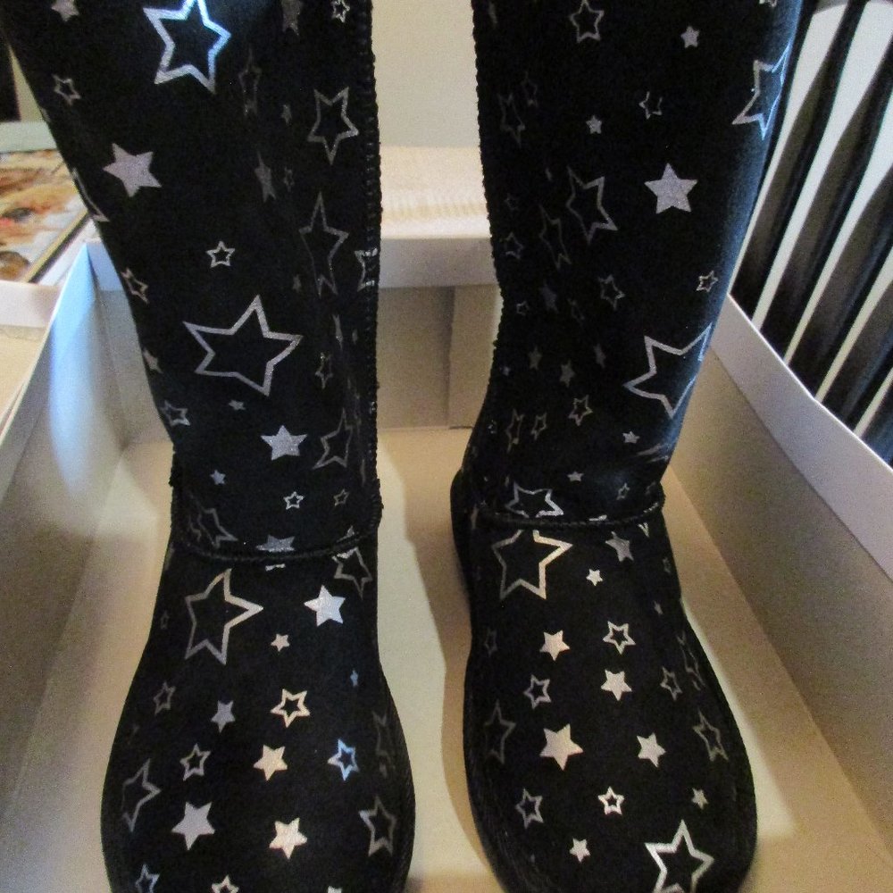 Air Walk New Emma Boot Black with Stars Size 1 Kid
